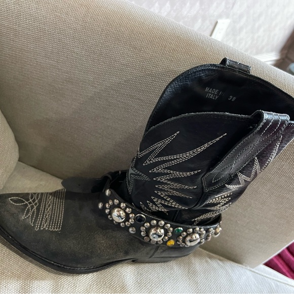 Golden Goose Cowboy Boots w Rhinestone belt - Picture 2 of 9